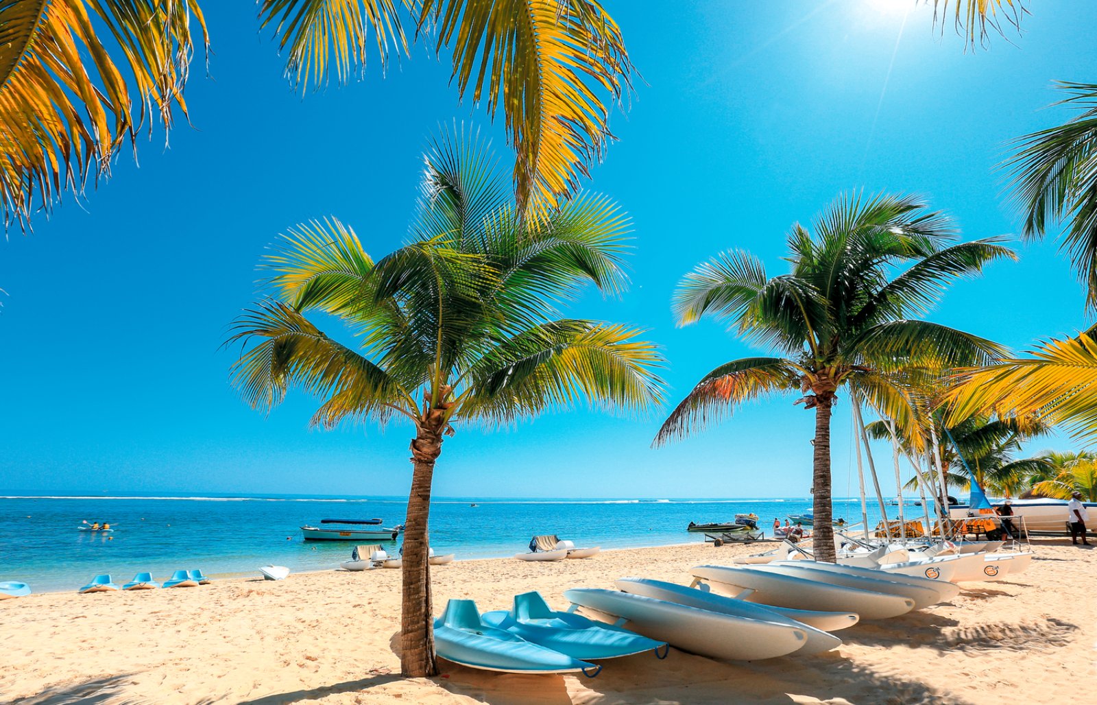 Victoria Beachcomber Resort & Spa